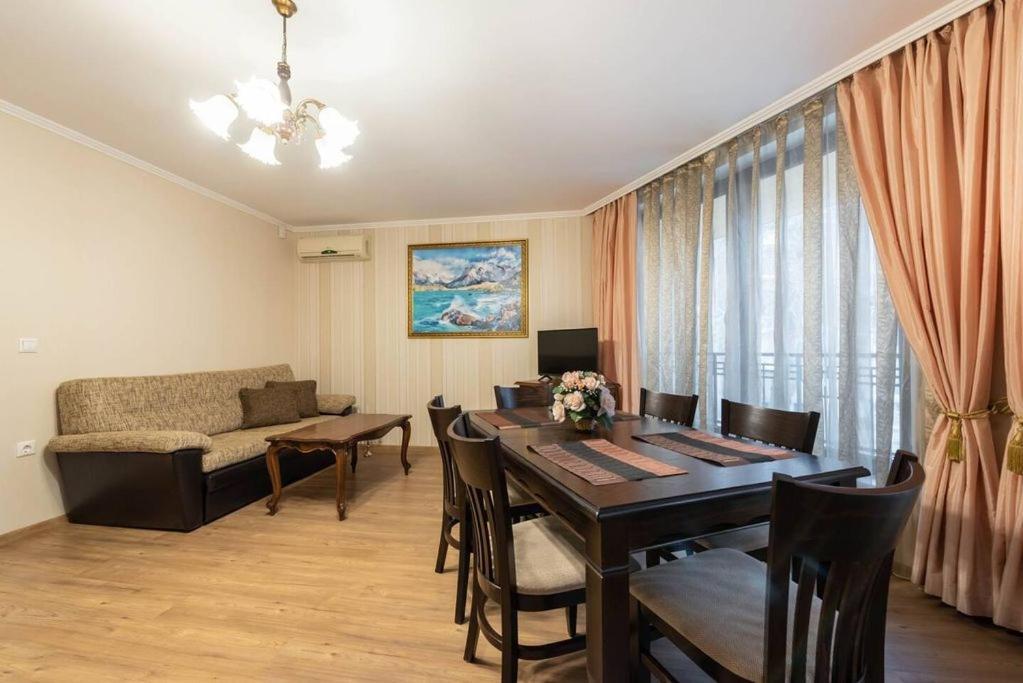 Vazov Residence , Two Bedroom Top Centre Apartment Warna Exterior foto